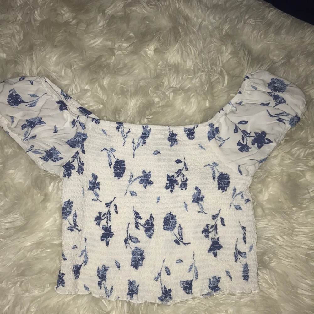 Ruffled Off the shoulder crop top